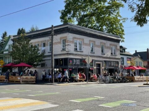 Home | Laurelthirst Public House